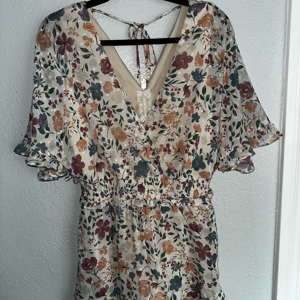 Sadie & Sage Floral Daydreams Romper size S